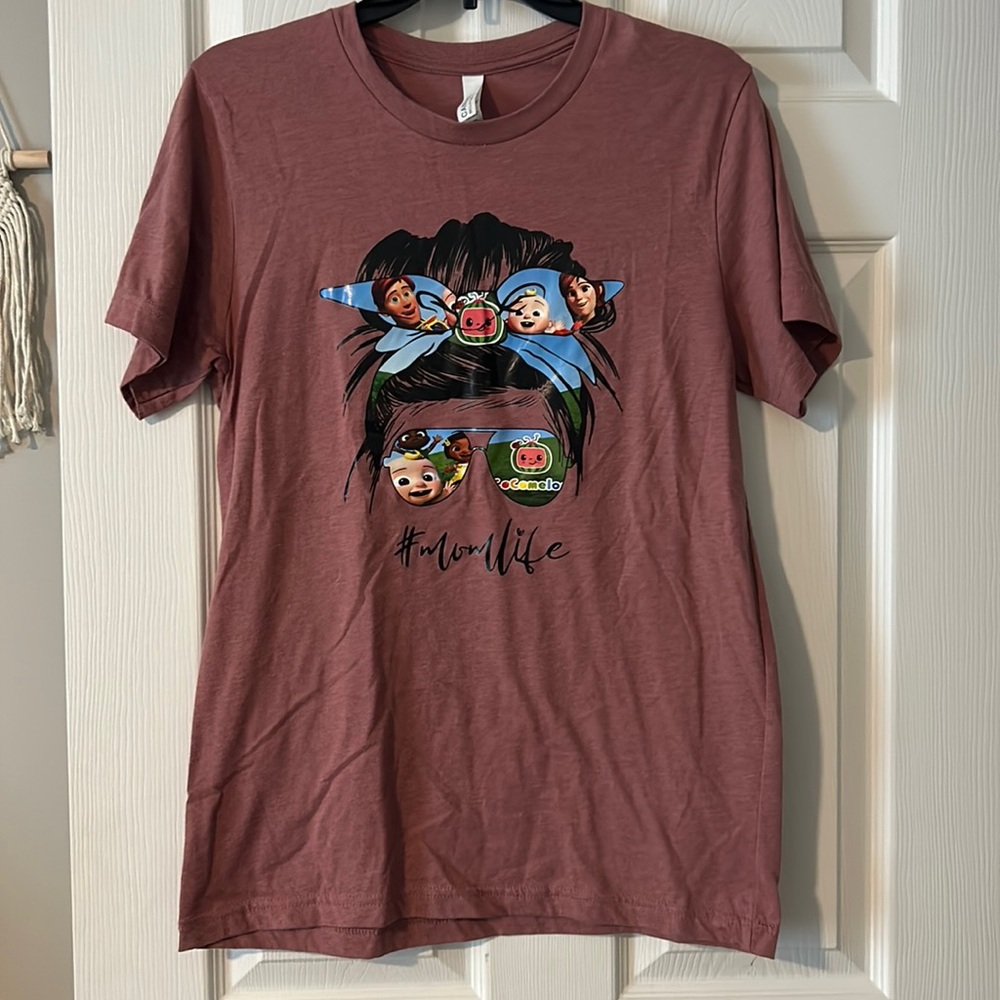 Cocomelon mom life shirt